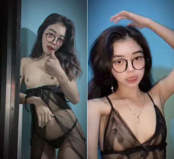 Em thân hình ngon lại còn đeo kính rất dâm