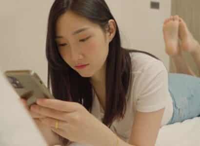 Biết chồng ngoại tình vợ địt luôn anh giao hàng - jav